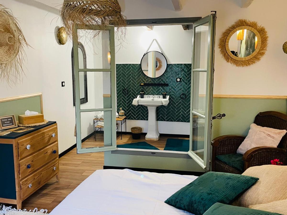 Chez Trotro Homestay Saint-Pierre-de-Plesguen