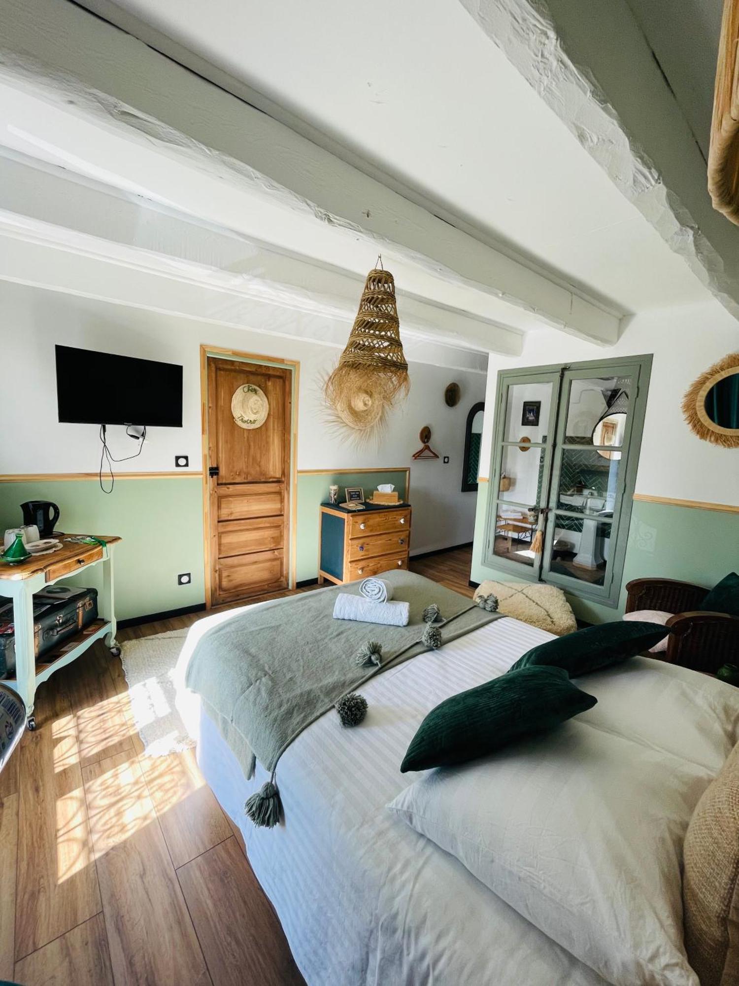 Homestay Chez Trotro Saint-Pierre-de-Plesguen