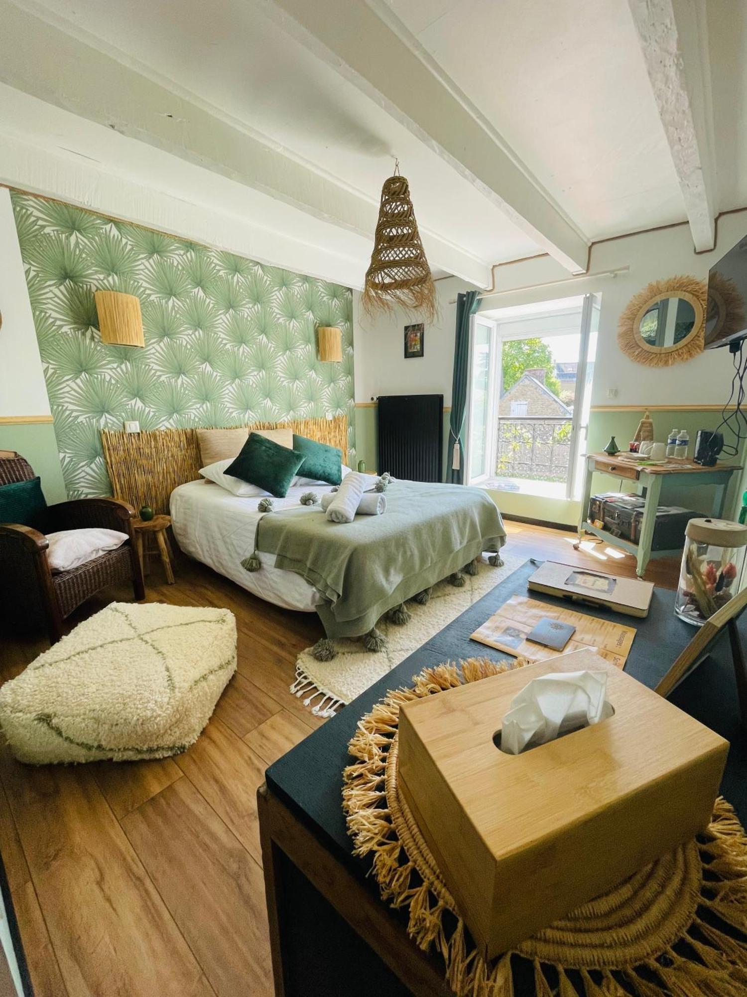 Homestay Chez Trotro Saint-Pierre-de-Plesguen